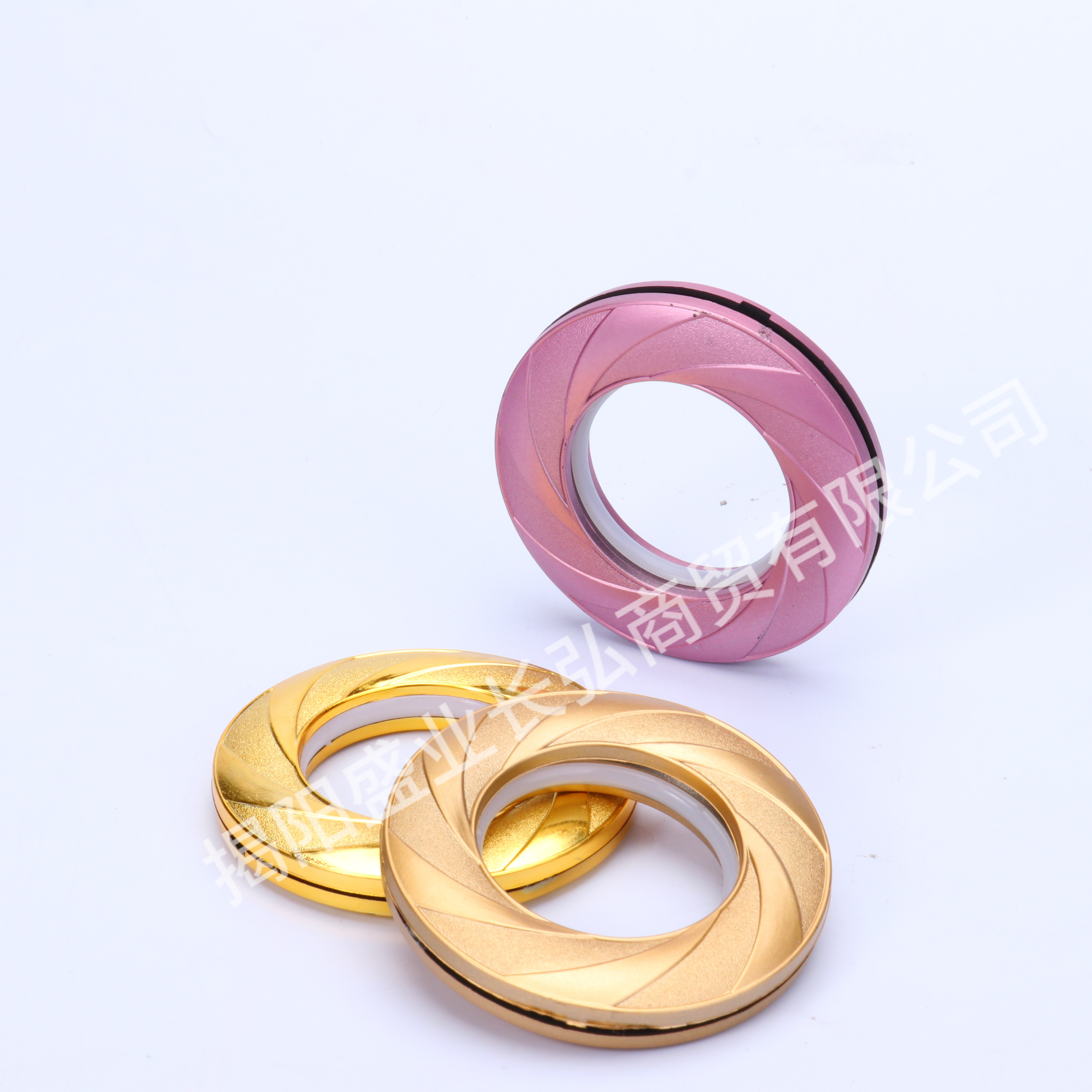 7.6Plastic Wood Grain Curtain Ring Curtain Fabric Accessories Curtain Eyelet Ring New Design New Eyelets Factory Direct Sales